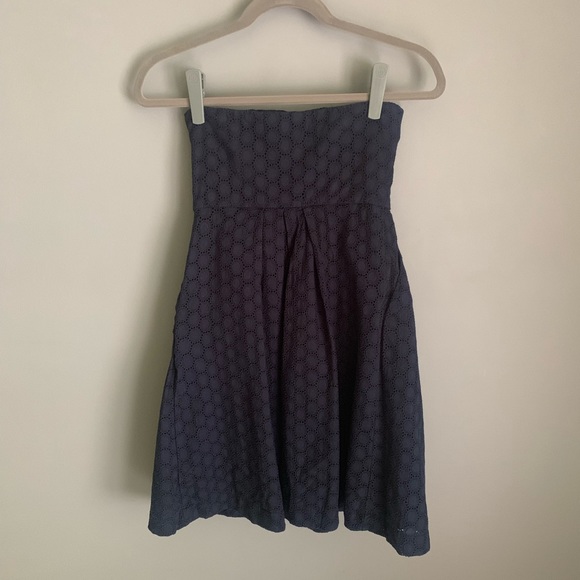 NWT Gap Navy Eyelet Dress - Picture 3 of 8